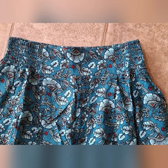 Band Of The Free Wide-Leg boho Pants with Floral Design Size Medium NWT - Picture 2 of 4